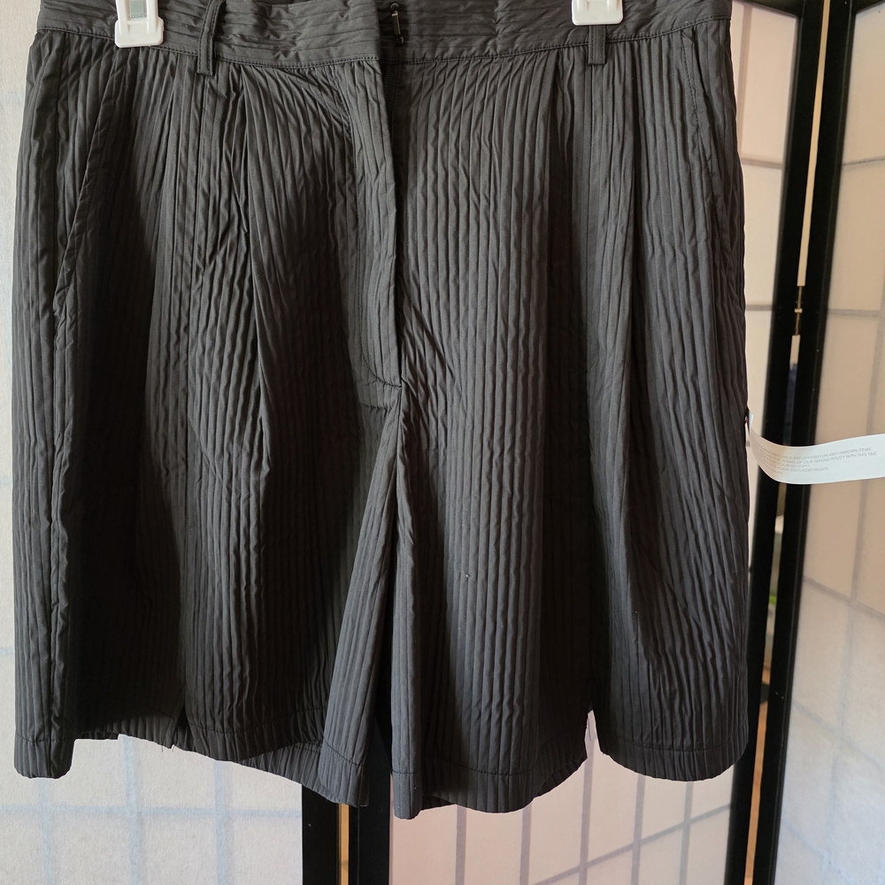 Ghospell Sister Jane Kinley Notch Shorts  Ink Black